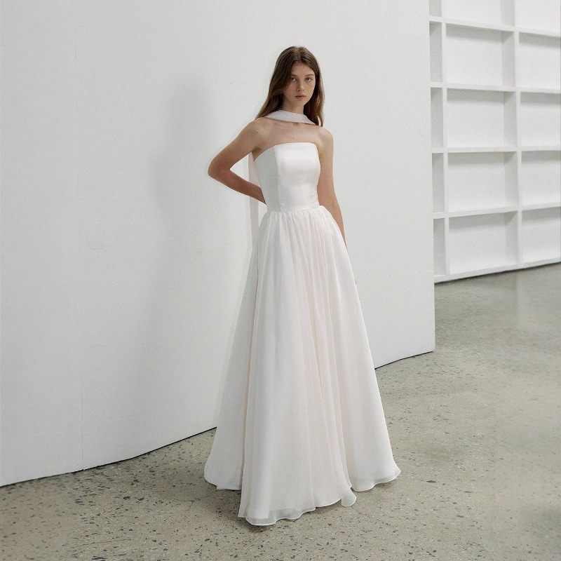 Minimally Designed Strapless W - Photography Lighting Basics ulasan dan harga